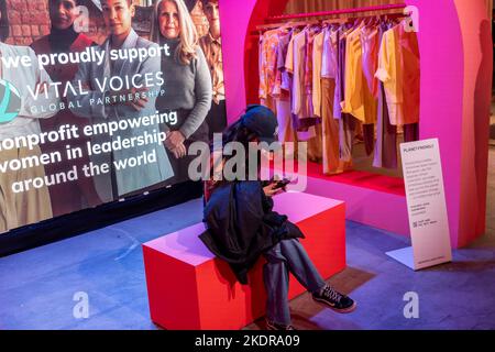 Shein x klarna wonderland hi-res stock photography and images - Alamy