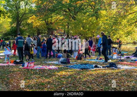 ChildrenÕsÕ Halloween party Central Park in New York on a sunny Autumn Saturday, October 29, 2022.  (© Richard B. Levine) Stock Photo