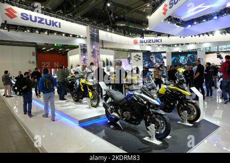 Milano, Italia. 8 Novembre 2022, Suzuki exposition stand at EICMA Credit: Roberto Tommasini/Alamy Live News Stock Photo