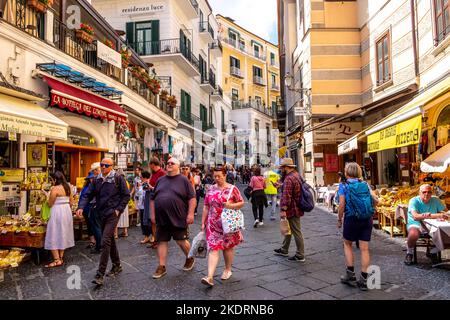 Street scene in the town of Sorrento, Italy showing holidaymakers walking around enjoying themselves. Stock Photo