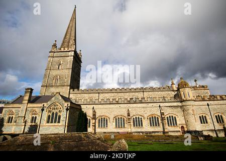 St Columbs cathedral in Derry the first purpose built protestant cathedral derry londonderry northern ireland uk Stock Photo