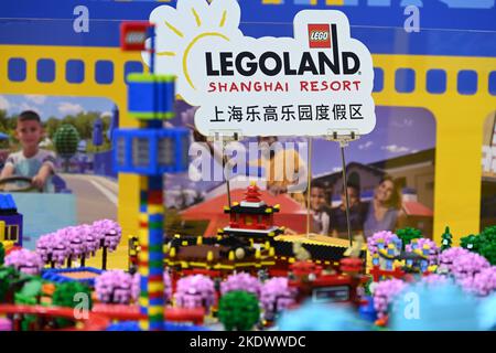 The design model of Shanghai LEGOLAND consisting of nearly 100,000 LEGO ...