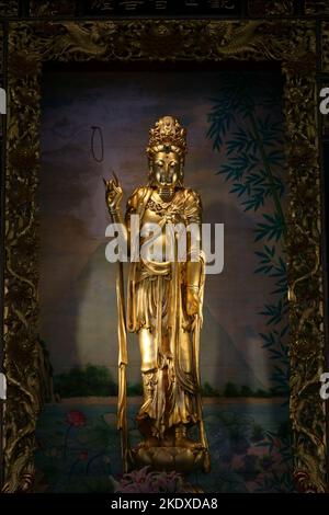 Song Dynasty art style Wood carving guanyin in thailand Stock Photo