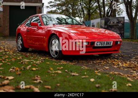 1986 Porsche 944 ‘C769 BNX’ on display at the Scary Cars Assembly held at the Bicester Heritage Centre on the 30th October 2022 Stock Photo