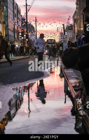 Oxford Street, London, UK. 9th Nov 2022. Christmas lights on Oxford Street, London. Credit: Matthew Chattle/Alamy Live News Stock Photo