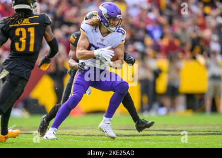 Minnesota Vikings tight end T.J. Hockenson (87) walks off the field after  an NFL football game against the Chicago Bears, Sunday, Jan. 8, 2023, in  Chicago. (AP Photo/Kamil Krzaczynski Stock Photo - Alamy