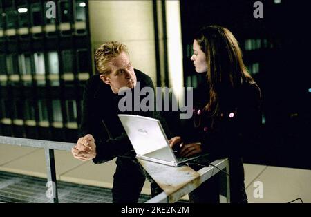 THE IN-LAWS, MICHAEL DOUGLAS, ROBIN TUNNEY, 2003 Stock Photo