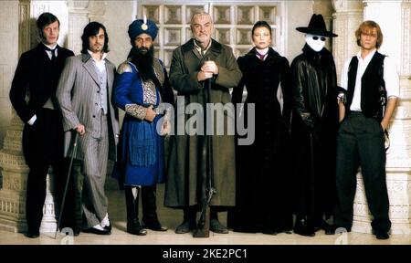 THE LEAGUE OF EXTRAORDINARY GENTLEMEN, JASON FLEMYNG, STUART TOWNSEND, NASEERUDDIN SHAH, SEAN CONNERY, PETA WILSON, TONY CURRAN, SHANE WEST, 2003 Stock Photo