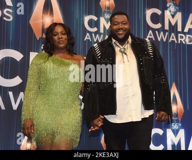 Michael Trotter Jr. and Tanya Trotter from The War and Treaty in the pressroom at the 56th Annual Country Music Association Awards held at the Bridgestone Arena on November 9, 2022 in Nashville, TN. © Tammie Arroyo / AFF-USA.com Stock Photo