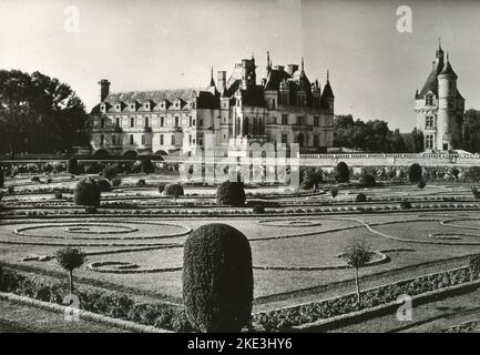 View of the garden of Diana de Poitiers, Chanonceau, France 1962 Stock Photo