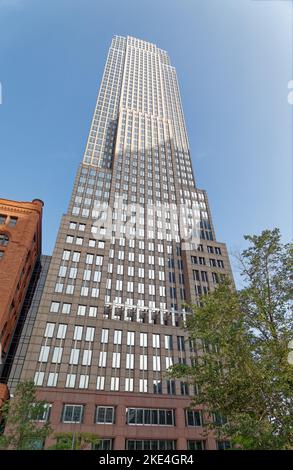 Key Tower became Cleveland's tallest building when opened in 1991, along with adjoining Marriott Hotel. Stock Photo