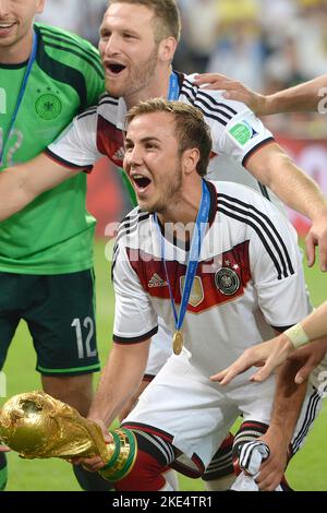 World Cup hero 2014 Mario Goetze in the squad for the World Cup in Qatar. archive photo; Mario GOETZE;Gâ? TZE (GER), action, single image, cropped single motif, half figure, half figure after the end of the game, jubilation, joy, enthusiasm, award ceremony, cup, trophy, trophy, cup. Germany (GER))-Argentina (ARG) 1-0 aet final, final, game 64, on July 13th, 2014 in Rio de Janeiro. Soccer World Cup 2014 in Brazil from 12.06. - 07/13/2014. Stock Photo