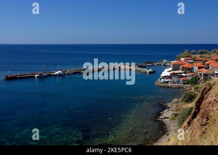 Molyvos harbour, Molyvos or Mithimna, Lesbos, Northern Aegean Islands, Greece. Stock Photo