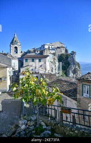 View of the Bagnoli del Trigno, a medieval village in the Molise region of Italy. Stock Photo