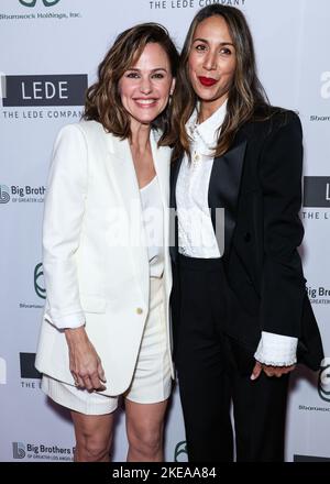 Hollywood, United States. 10th Nov, 2022. HOLLYWOOD, LOS ANGELES, CALIFORNIA, USA - NOVEMBER 10: American actress Jennifer Garner and American publicist/Co-Founder and Co-CEO of The Lede Company Meredith O'Sullivan Wasson arrive at the Big Brothers Big Sisters Of Greater Los Angeles' (BBBSLA) 'The Big Night Out' Gala 2022 held at NeueHouse Hollywood on November 10, 2022 in Hollywood, Los Angeles, California, United States. (Photo by Xavier Collin/Image Press Agency) Credit: Image Press Agency/Alamy Live News Stock Photo