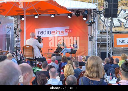 Oliver Kalkofe und Dietmar Wischmeyer, Radio Eins Parkfest, Park am Gleisdreieck, Kreuzberg, Friedrichshain-Kreuzberg, Berlin, Deutschland Stock Photo