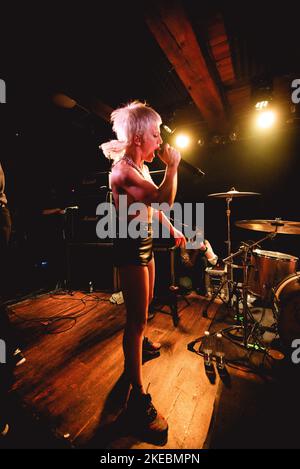 Copenhagen, Denmark. 10th Nov, 2022. The Australian punk band Amyl and The Sniffers performs a live concert at Loppen in Copenhagen. Here vocalist Amy Taylor is seen live on stage. (Photo Credit: Gonzales Photo/Alamy Live News Stock Photo