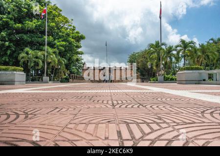 North America, Caribbean, Greater Antilles, Hispaniola Island, Dominican Republic, Santo Domingo, Zona Colonial, Puerta del Conde City Gate in front of Altar de la Patria Stock Photo