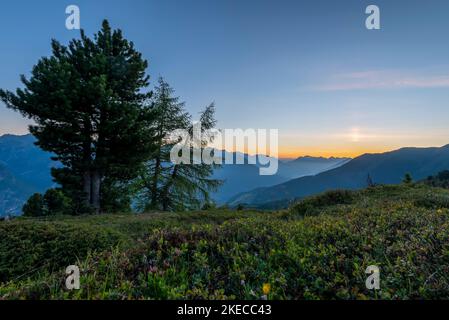 Sunrise in the Alps, Krahberg, Mount Venet, located on the European long-distance hiking trail E5, Zams, Tyrol, Austria Stock Photo