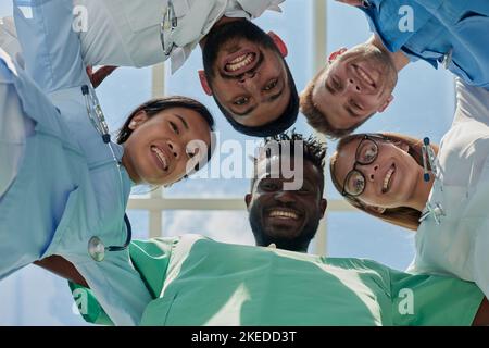Portrait of a group of happy doctors and nurses in hospital Stock Photo