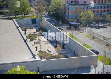 Skulpturengarten, Neue Nationalgalerie, Potsdamer Straße, Mitte, Berlin, Deutschland Stock Photo