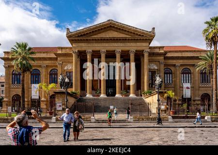 The Exterior Of The Teatro Massimo, Palermo, Sicily, Italy. Stock Photo