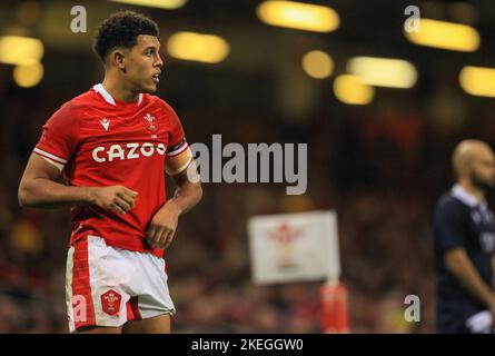 Cardiff, Wales, UK. 12th November 2022; Principality Stadium, Cardiff, Wales: Autumn Series international rugby Wales versus Argentina; Rio Dyer of Wales Credit: Action Plus Sports Images/Alamy Live News Stock Photo
