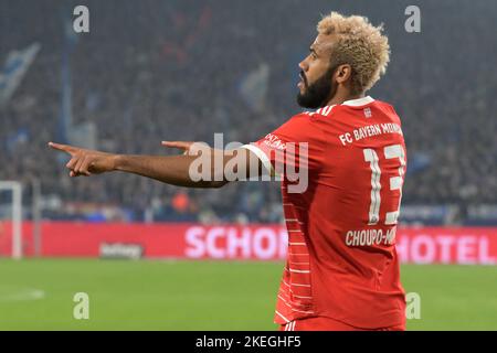 GELSENKIRCHEN - Eric Maxim Choupo Motiing of FC Bayern Munich celebrates his goal during the Bundesliga match between FC Schalke 04 and FC Bayern Munich at Veltins-Arena on November 12, 2022 in Gelsenkirchen, Germany. ANP | Dutch Height | GERRIT FROM COLOGNE Stock Photo