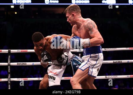 Kaisee Benjamin (left) in action against Dalton Smith in the BBBofC British Super Light bout at the AO Arena, Manchester. Issue date: Saturday November 12, 2022. Stock Photo