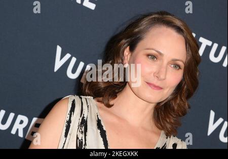 Hollywood, USA. 12th Nov, 2022. Anna Madeley arrives at The Vulture Festival 2022: An all Creatures Great and Small Panel Thats Just Right eld at The Roosevelt Hotel in Hollywood, CA on Saturday, November 11, 2022. (Photo by Juan Pablo Rico/Sipa USA) Credit: Sipa USA/Alamy Live News Stock Photo