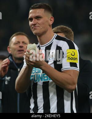 Newcastle on Saturday 12th November 2022. Newcastle United's Sven Botman during the Premier League match between Newcastle United and Chelsea at St. James's Park, Newcastle on Saturday 12th November 2022. (Credit: Michael Driver | MI News) Credit: MI News & Sport /Alamy Live News Stock Photo