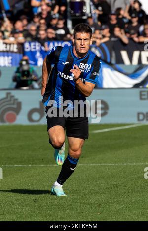 Bergamo, Italy. 13th Nov, 2022. Lautaro Martinez of FC Internazionale in action during the Serie A match between Atalanta BC and FC Internazionale at Gewiss Stadium on November 13, 2022 in Bergamo, Italy. Credit: SOPA Images Limited/Alamy Live News Stock Photo