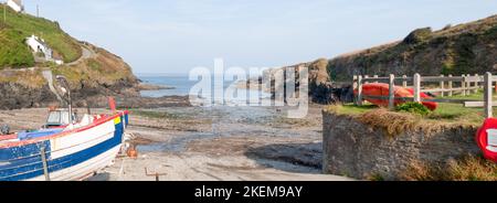 Harbour view of Port Gaverne near Port Isaac in Cornwall Stock Photo