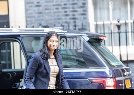 Suella Braverman, Home Secretary, arrives in Downing Street for a cabinet meeting. Stock Photo