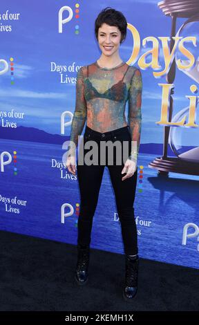 Linsey Godfrey arriving at the "Days of Our Lives" Day of Days 2022 Fan