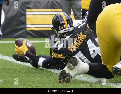 Pittsburgh Steelers wide receiver George Pickens (14) blocks during an NFL  football game, Sunday, Dec. 11, 2022, in Pittsburgh, PA. (AP Photo/Matt  Durisko Stock Photo - Alamy