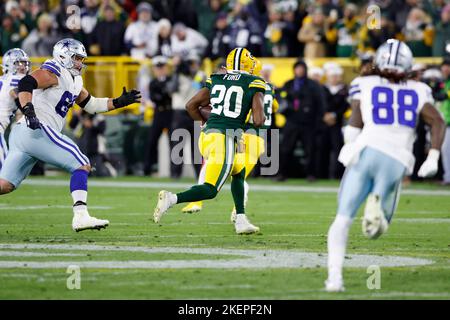 November 13, 2022: Dallas Cowboys quarterback Dak Prescott (4) during the  NFL football game between the Dallas Cowboys and the Green Bay Packers in  Green Bay, Wisconsin. Darren Lee/CSM/Sipa USA(Credit Image: ©