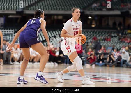 Milwaukee, WI, USA. 11th Nov, 2022. Wisconsin Badgers guard Halle Douglass #10 looks to pass around Kansas State Wildcats guard Brylee Glenn #5 during NCAA basketball game between the Kansas State Wildcats and the Wisconsin Badgers at American Family Field in Milwaukee, WI. Kansas State defeated Wisconsin 77-63.Kirsten Schmitt/CSM/Alamy Live News Stock Photo