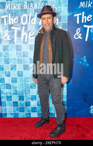 NEW YORK, NEW YORK - NOVEMBER 13: Aasif Mandvi attends 'The Old Man & The Pool' opening night at Vivian Beaumont Theatre at Lincoln Center on November 13, 2022 in New York City. Credit: Ron Adar/Alamy Live News Stock Photo