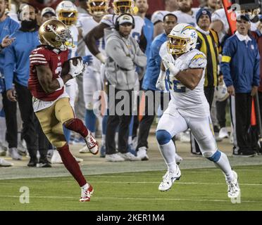 Los Angeles Chargers linebacker Troy Reeder (42) against the Kansas City  Chiefs in an NFL football game, Sunday, Nov. 20, 2022, in Inglewood, Calif.  Chiefs won 30-27. (AP Photo/Jeff Lewis Stock Photo - Alamy