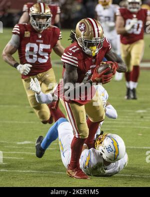 Los Angeles Chargers safety Alohi Gilman (32) warms up prior to the ...