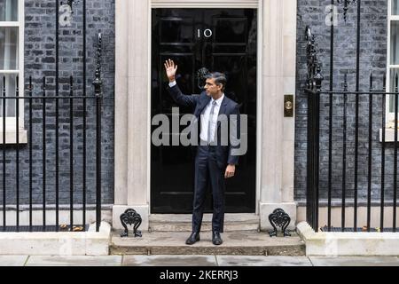 PHOTO:JEFF GILBERT 25th October 2022 Downing Street, London, UK Rishi Sunak arrives to give speech as Prime Minister in Downing Street Stock Photo
