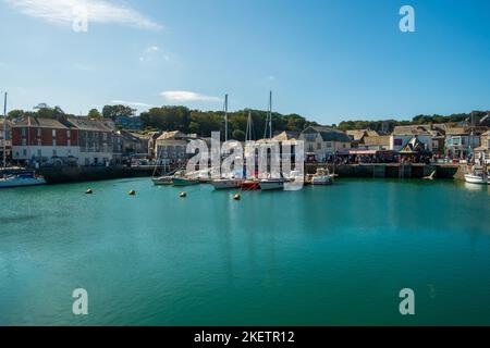 17th September 2019 - Padstow, UK: Early autumn sunshine on the harbour scene at Padstow, Cornwall, England, UK Stock Photo