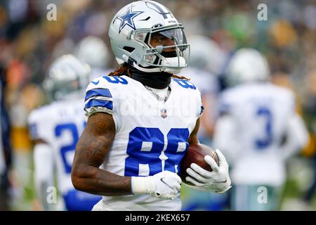 Dallas Cowboys wide receiver CeeDee Lamb (88) carries the ball against the  Washington Commanders during an NFL football game in Arlington, Texas,  Sunday, Oct. 2, 2022. (AP Photo/Ron Jenkins Stock Photo - Alamy