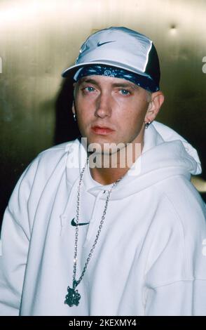 Eminem attends the MTV 2000 Video Music Awards at Radio City Music Hall ...