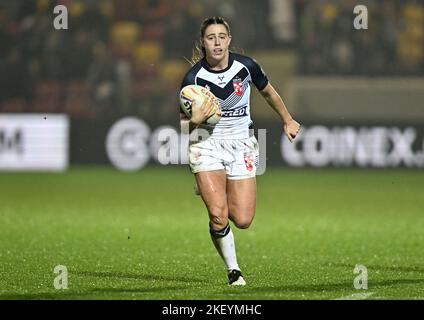 York, United Kingdom. 14th Nov, 2022. Womens rugby league world cup semi final. England V New Zealand. LNER Community stadium. York. Fran Goldthorp (England) during the England V New Zealand semi-final in the Womens Rugby League World Cup match. Credit: Sport In Pictures/Alamy Live News Stock Photo
