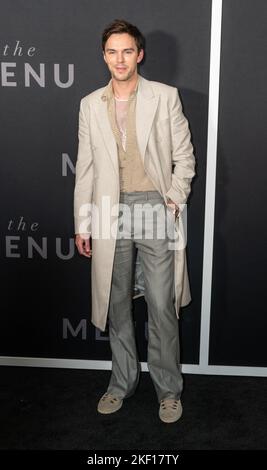 https://l450v.alamy.com/450v/2kf17ty/november-14-2022-new-york-new-york-united-states-nicholas-hoult-attends-premiere-of-the-menu-movie-at-amc-lincoln-square-credit-image-lev-radinpacific-press-via-zuma-press-wire-2kf17ty.jpg