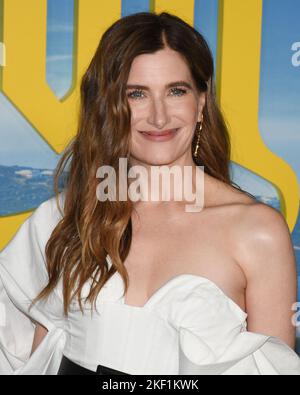 Kathryn Hahn attends the "Glass Onion: A Knives Out Mystery" Premiere