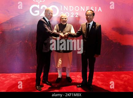 Nusa Dua, Indonesian. 15th Nov, 2022. Nusa Dua, Indonesian. 15 November, 2022. U.S. President Joe Biden, left, Indian Prime Minister Narendra Modi, center, and Indonesian President Joko Widodo, left, pose together before the start of the before the Partnership for Global Infrastructure and Investment meeting at the G20 Leaders Summit, November 15, 2022, in Bali, Indonesia. Credit: Press Information Bureau/PIB Photo/Alamy Live News Stock Photo