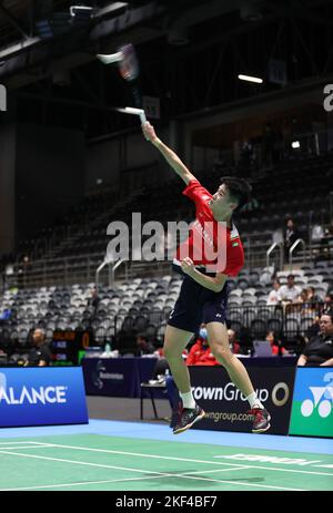 Sydney, Australia. 16th Nov, 2022. Li Shifeng of China hits a return to Chico Aura Dwi Wardoyo of Indonesia during their men's singles 1st round match at the Australian Open 2022 badminton tournament in Sydney, Australia, Nov. 16, 2022. Credit: Bai Xuefei/Xinhua/Alamy Live News Stock Photo